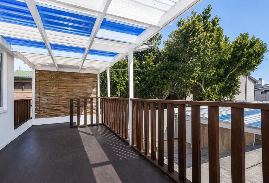 7 Bedroom Property for Sale in Kleinbaai Western Cape